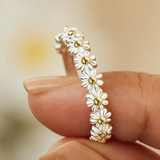Daisy Flower Band Ring with White Petals