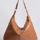 Luxe Leather Hobo Bag with Relaxed Shape – Timeless Design