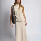 Luxe Leather Hobo Bag with Relaxed Shape – Timeless Design