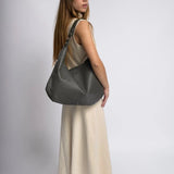 Luxe Leather Hobo Bag with Relaxed Shape – Timeless Design
