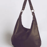 Luxe Leather Hobo Bag with Relaxed Shape – Timeless Design