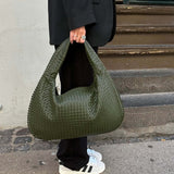 Soft Woven Shoulder Bag – Minimalist Hobo Design with Timeless Appeal