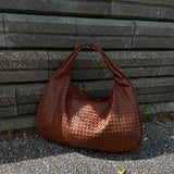 Soft Woven Shoulder Bag – Minimalist Hobo Design with Timeless Appeal