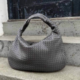 Soft Woven Shoulder Bag – Minimalist Hobo Design with Timeless Appeal