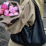 Soft Woven Shoulder Bag – Minimalist Hobo Design with Timeless Appeal