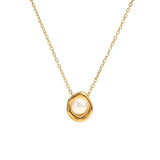 Minimal Pearl Pendant Necklace in Gold Bezel