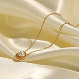 Minimal Pearl Pendant Necklace in Gold Bezel